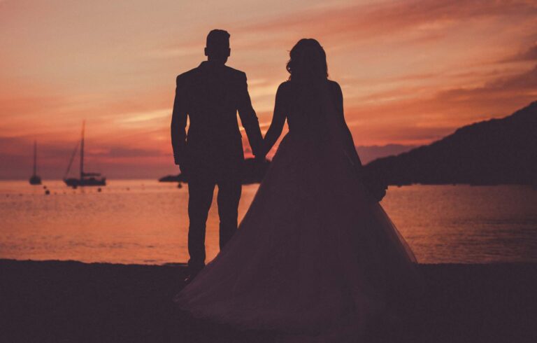 Why choose a celebrant for your wedding?